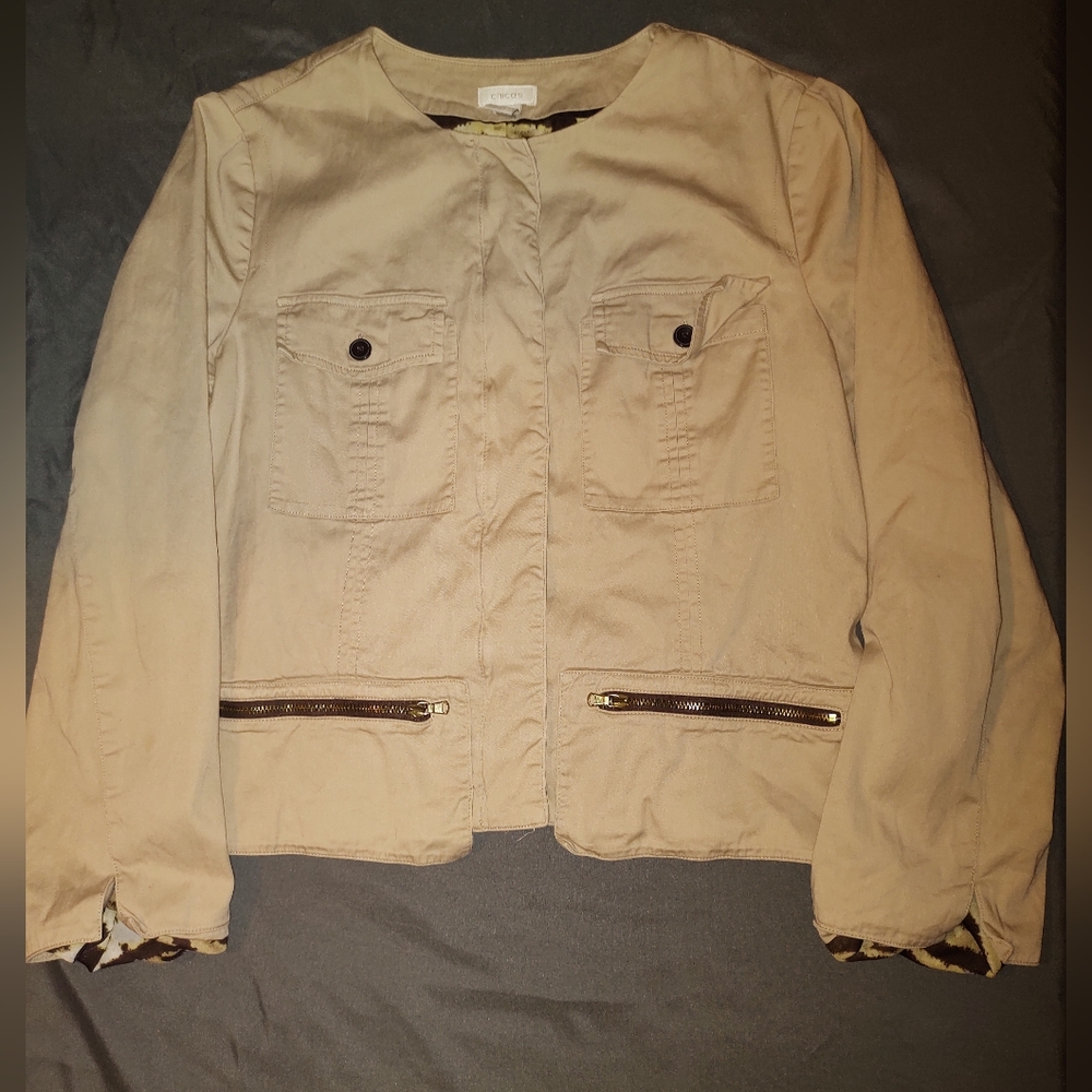 Chicos medium 8 Sz 1 Khaki Lined Tiger Print windbreaker RollSleeve Jacket Coat
